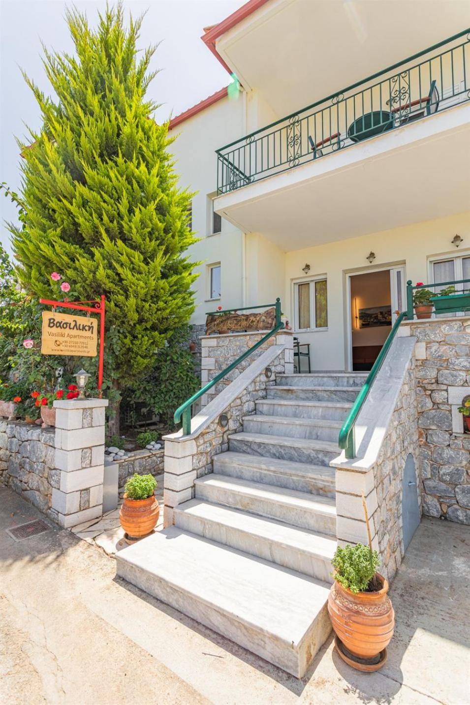 Vasiliki Apartments Stoupa Bagian luar foto